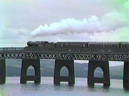 Tay Bridge LNER Green Arrow